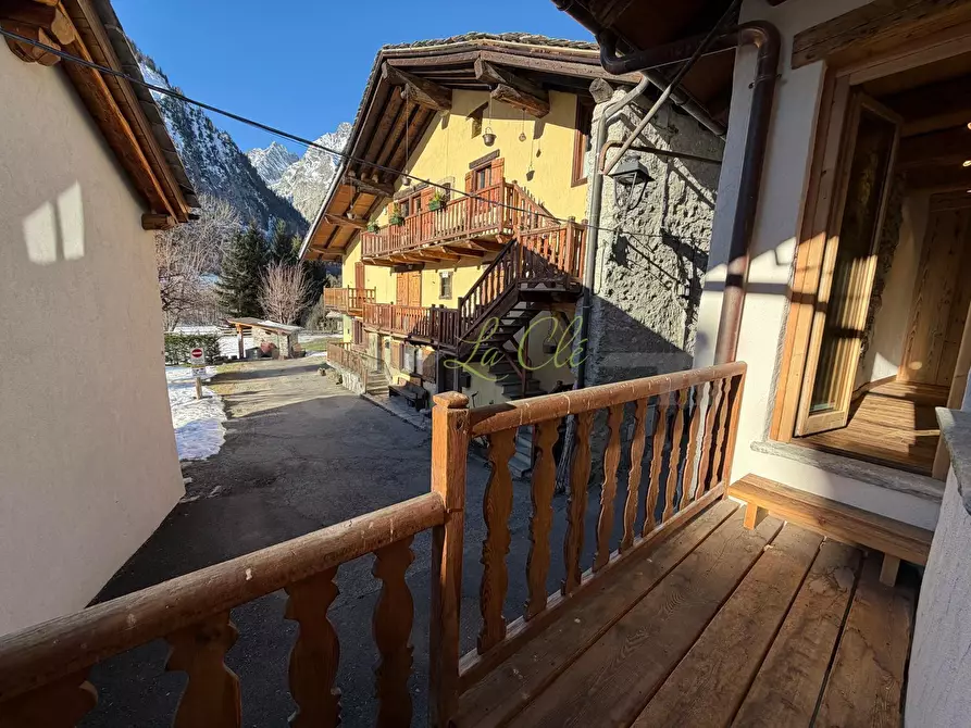 Immagine 23 di Trilocale in vendita  in Via Passerin D'Entreves 11 a Courmayeur