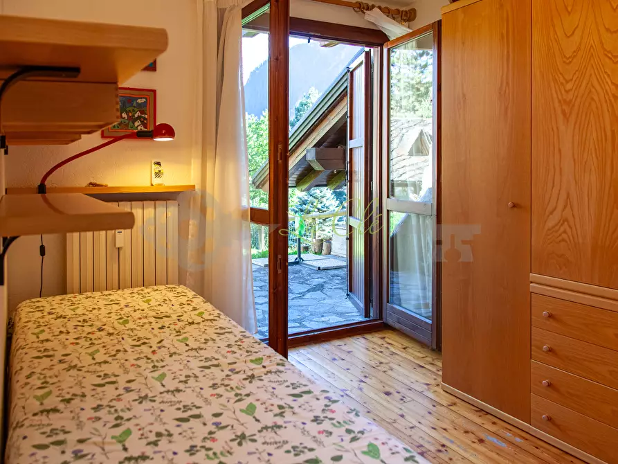 Immagine 10 di Quadrilocale in affitto  a Pre'-Saint-Didier