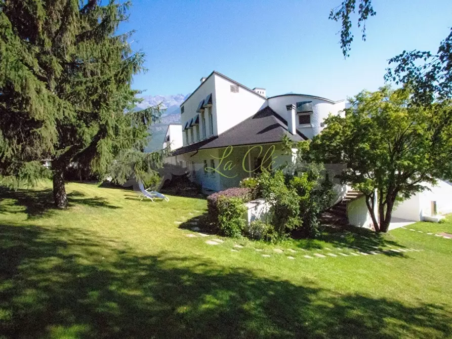 Immagine 2 di Albergo/B&B/Residence in vendita  a Brissogne