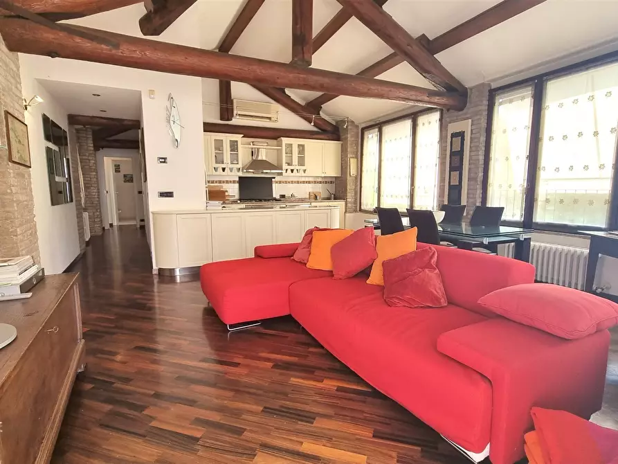 Immagine 2 di Trilocale in vendita  in Strada Bassa dei Folli 200 a Parma