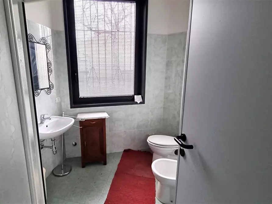 Immagine 3 di Attività artigianale in vendita  in Via Paul-Henry Spaak 6 a Parma