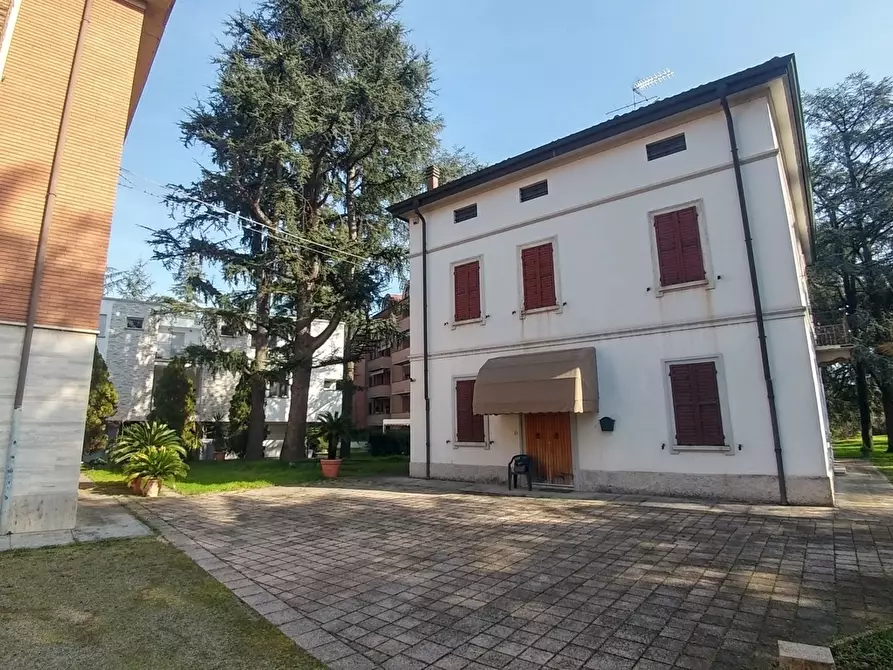 Immagine 7 di Villa in vendita  in Via Papa Giovanni Paolo II 10 a Vignola