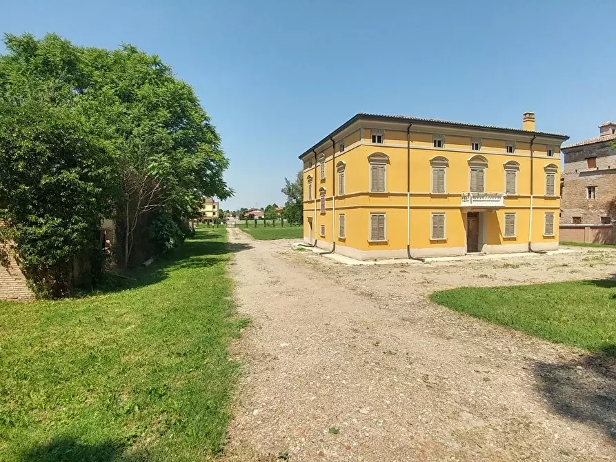 Immagine 20 di Villa in vendita  a Bomporto