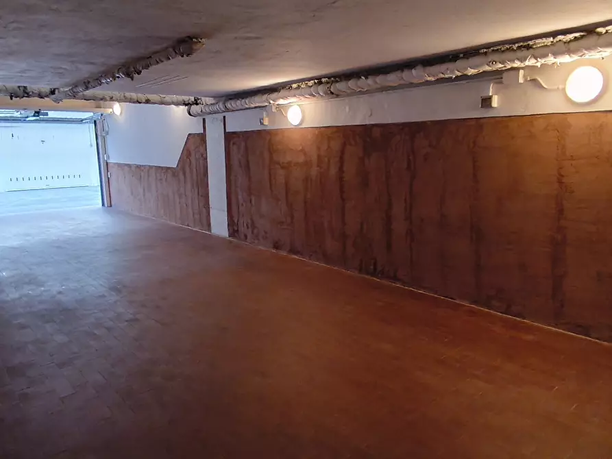 Immagine 13 di Garage in affitto  in Viale del Sagittario Traversa B 8 a Modena