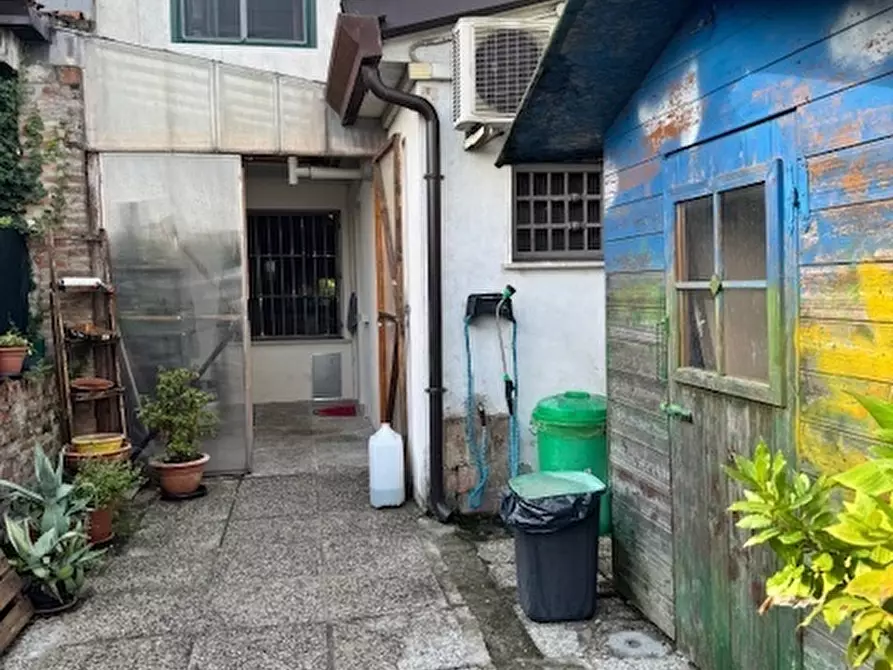 Immagine 5 di Porzione di casa in vendita  a Rovigo