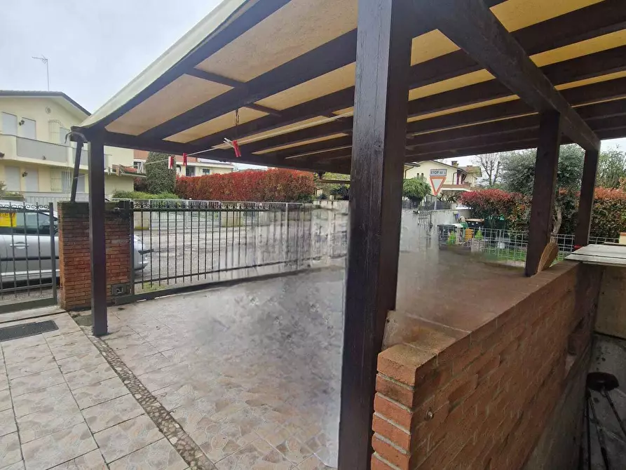 Immagine 6 di Trilocale in vendita  a Rovigo