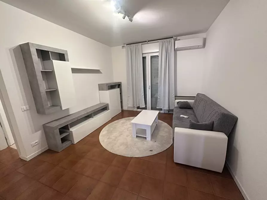 Immagine 1 di Trilocale in affitto  a Rovigo