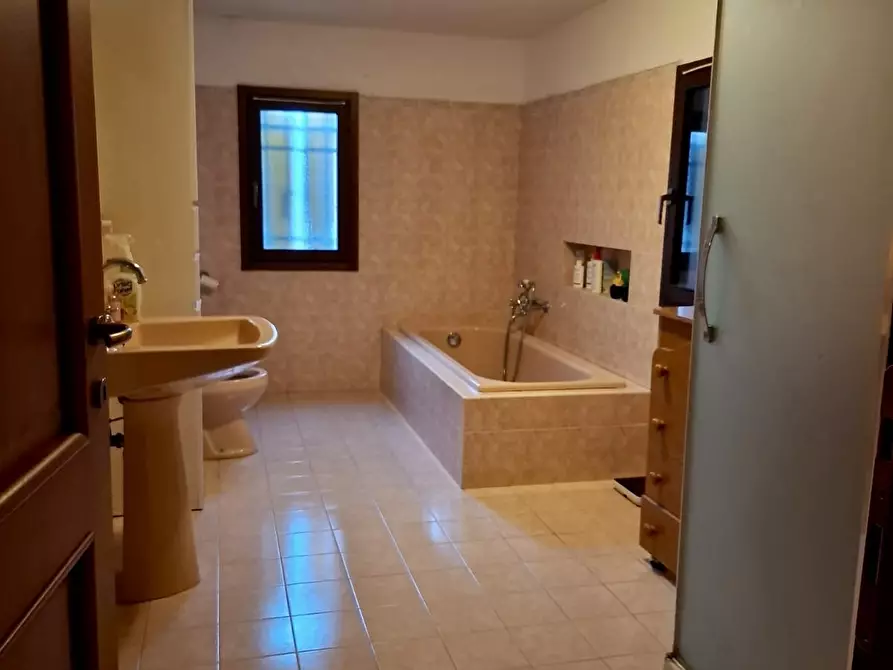 Immagine 18 di Casa bifamiliare in vendita  in via roma a Corbola