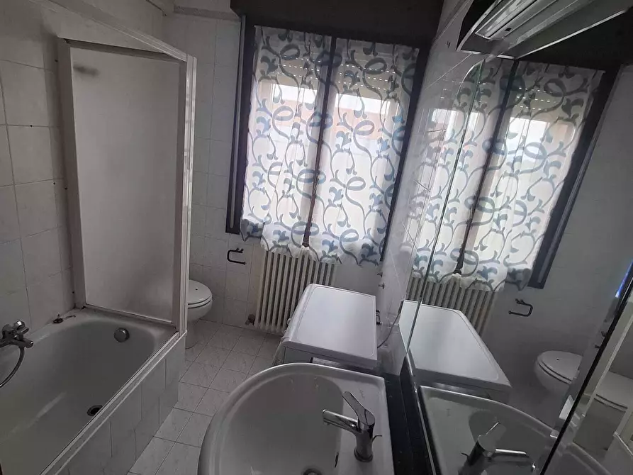 Immagine 9 di Trilocale in vendita  a Rovigo