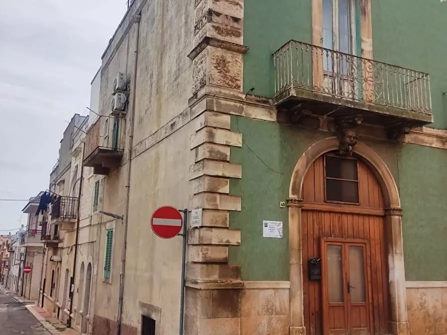 Immagine 2 di Appartamento in vendita  in Via Gabriele Logrillo 2 a Turi