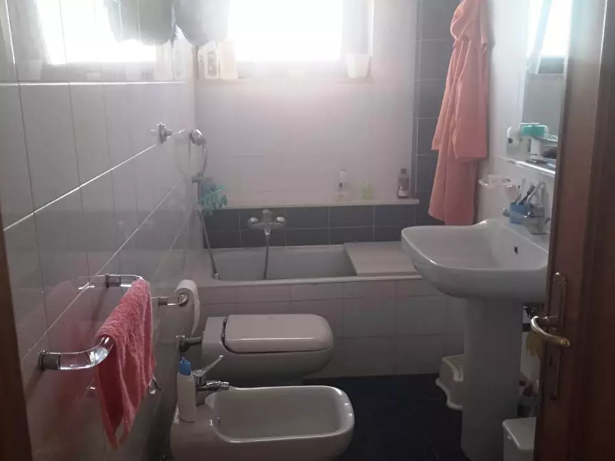 Immagine 6 di Bilocale in vendita  in Via Vittorio Veneto 58/A a Bari