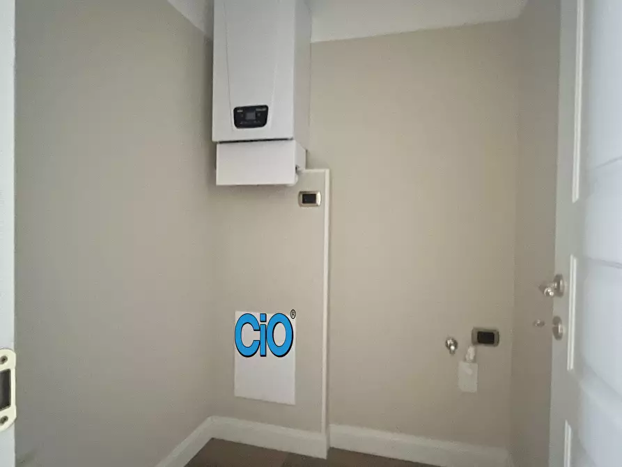 Immagine 7 di Mansarda in vendita  a Bologna