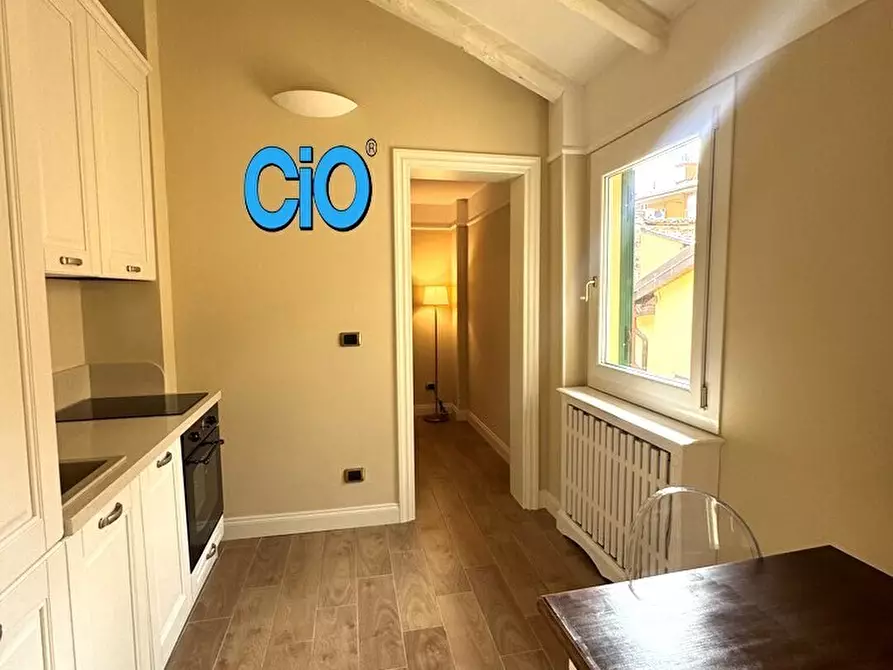 Immagine 4 di Mansarda in vendita  a Bologna