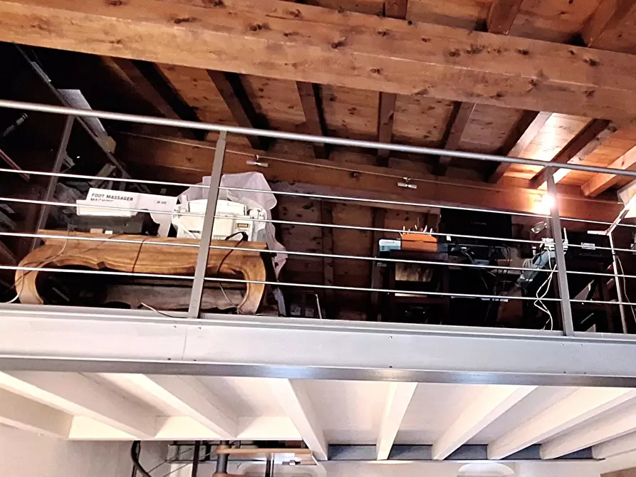 Immagine 12 di Pentalocale in vendita  in Nave Centro a Nave