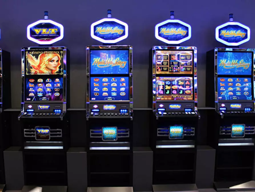 Immagine 8 di Tabaccheria in vendita  in Porta San Maria a Lucca