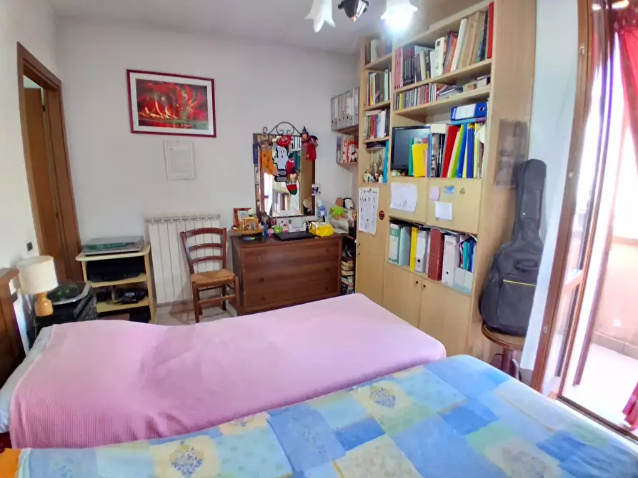 Immagine 5 di Bilocale in vendita  in via di poggio seconda a Lucca