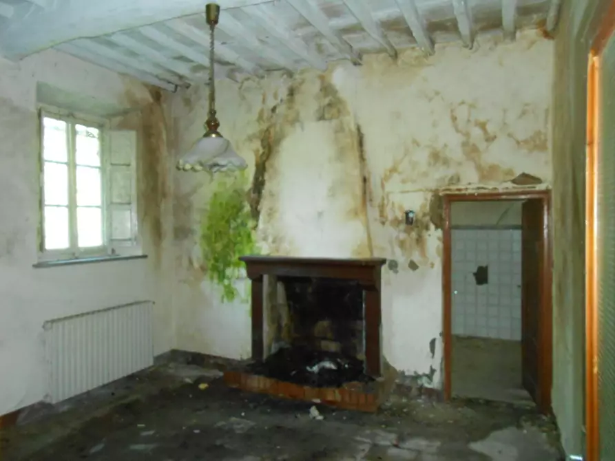 Immagine 23 di Rustico / casale in vendita  in via della pieve a Capannori