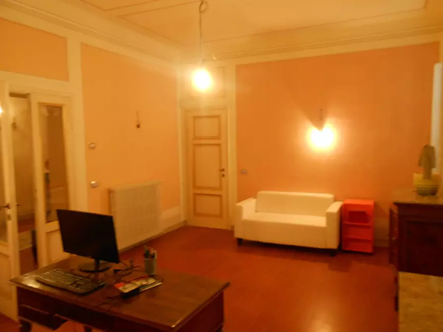 Immagine 34 di Villa in vendita  in Via Francesco Ferraris a Lucca