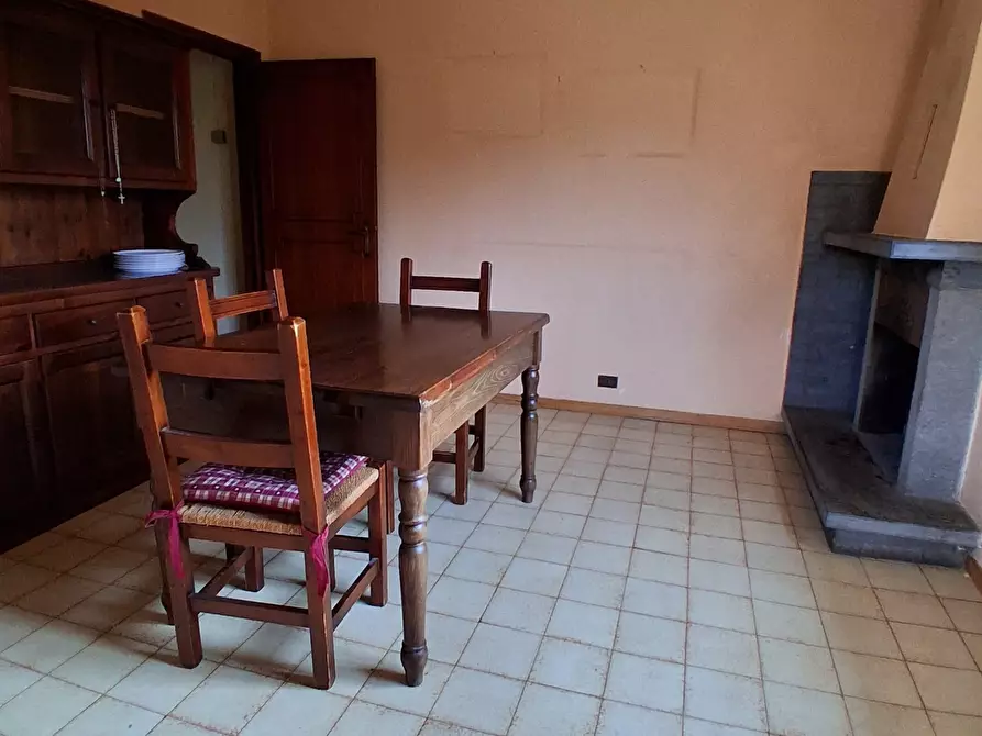 Immagine 4 di Pentalocale in vendita  in Via per Camaiore a Lucca