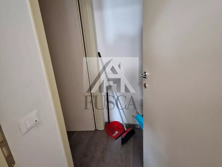 Immagine 8 di Ufficio in affitto  in Via Teodoro Borgognoni 124 a Lucca