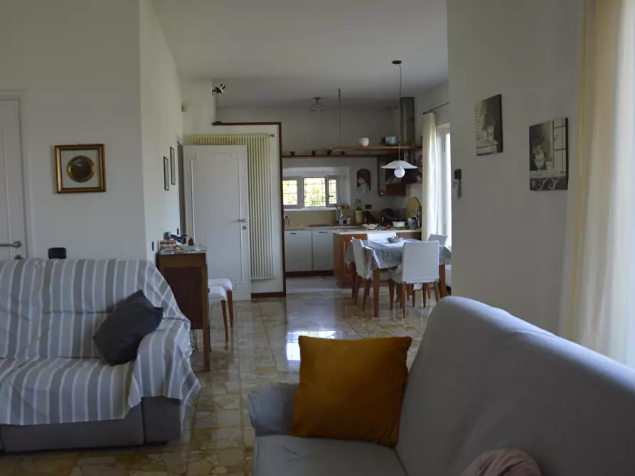 Immagine 5 di Villa in vendita  in Traversa 1 di Via per Corte Nocco a Lucca