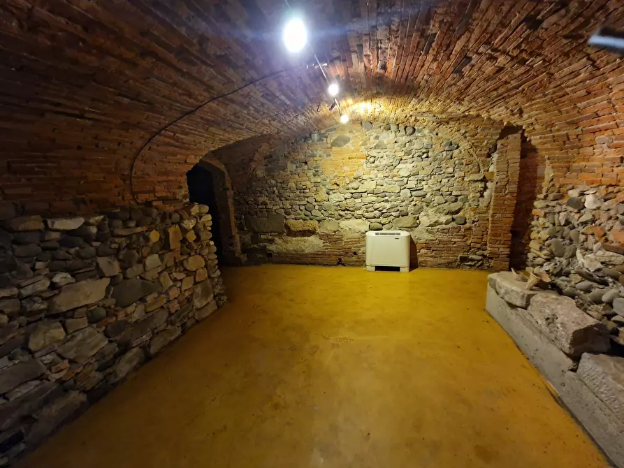 Immagine 8 di Capannone industriale in vendita  in Via San Gregorio a Lucca