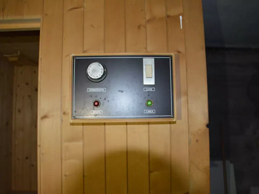 Immagine 57 di Villa in vendita  in Via della Chiesa XXIV a Lucca