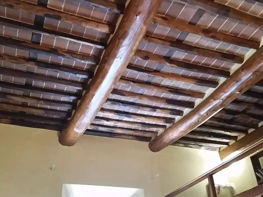 Immagine 8 di Quadrilocale in vendita  in via per camaiore a Lucca