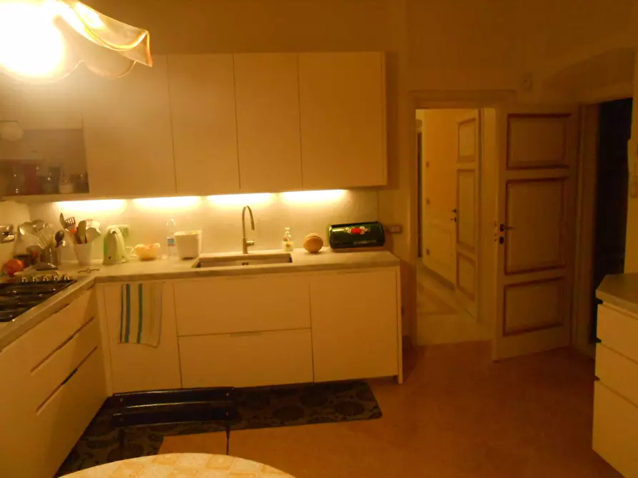 Immagine 18 di Villa in vendita  in Via Francesco Ferraris a Lucca