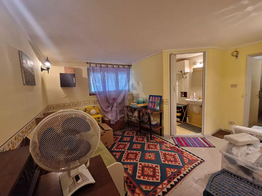 Immagine 29 di Quadrilocale in vendita  in Via Gaetano Luporini 45 a Lucca