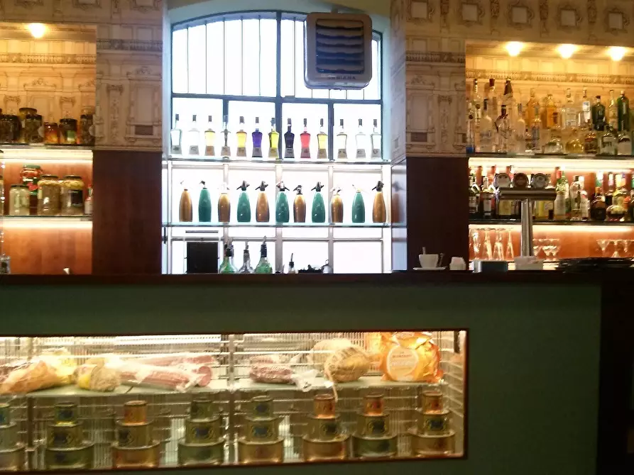 Immagine 5 di Bar / Ristorante in vendita  in Via Pesciatina a Lucca