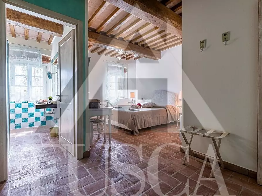 Immagine 10 di Rustico / casale in vendita  in Via Sarzanese 3482 a Lucca