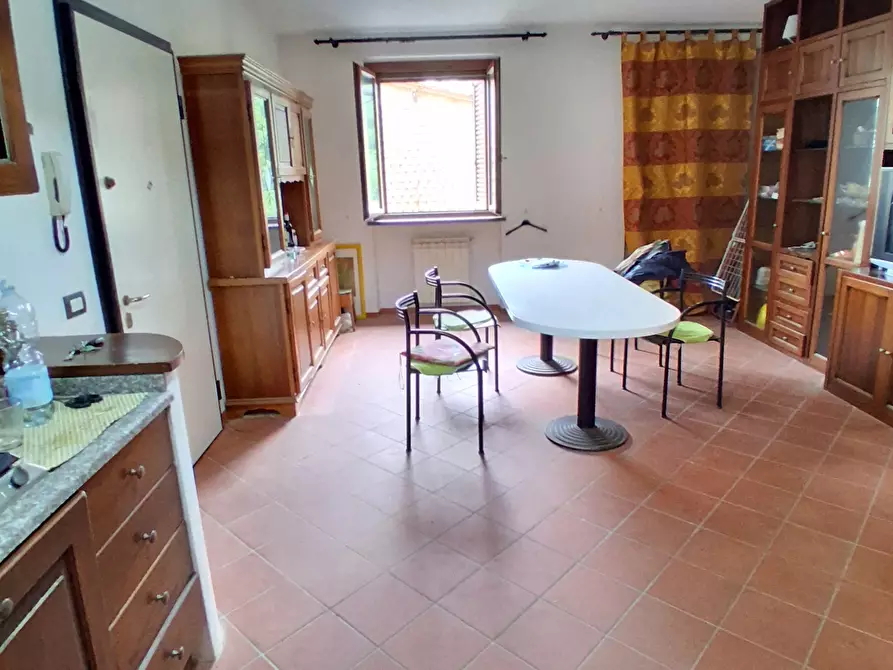 Immagine 2 di Quadrilocale in vendita  in Viale G. Puccini 91 a Lucca