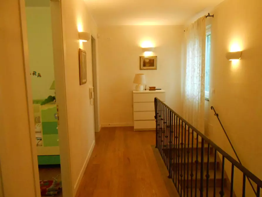 Immagine 57 di Villa in vendita  in Via Francesco Ferraris a Lucca