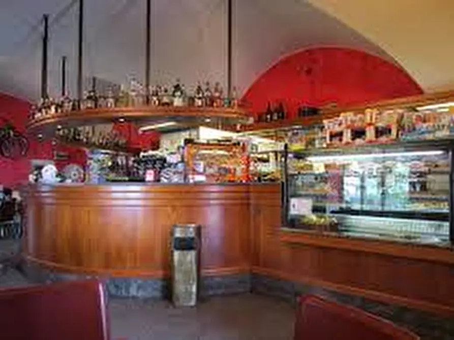 Immagine 11 di Bar / Ristorante in vendita  in san michele a Lucca