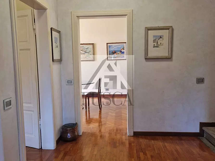 Immagine 8 di Villa in vendita  in Via Enrico Pea a Lucca