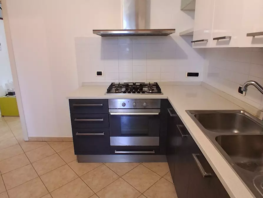 Immagine 4 di Villetta a schiera in affitto  in Via Ingrillini a Lucca