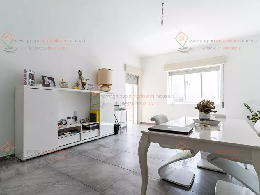 Immagine 1 di Pentalocale in vendita  a Siracusa