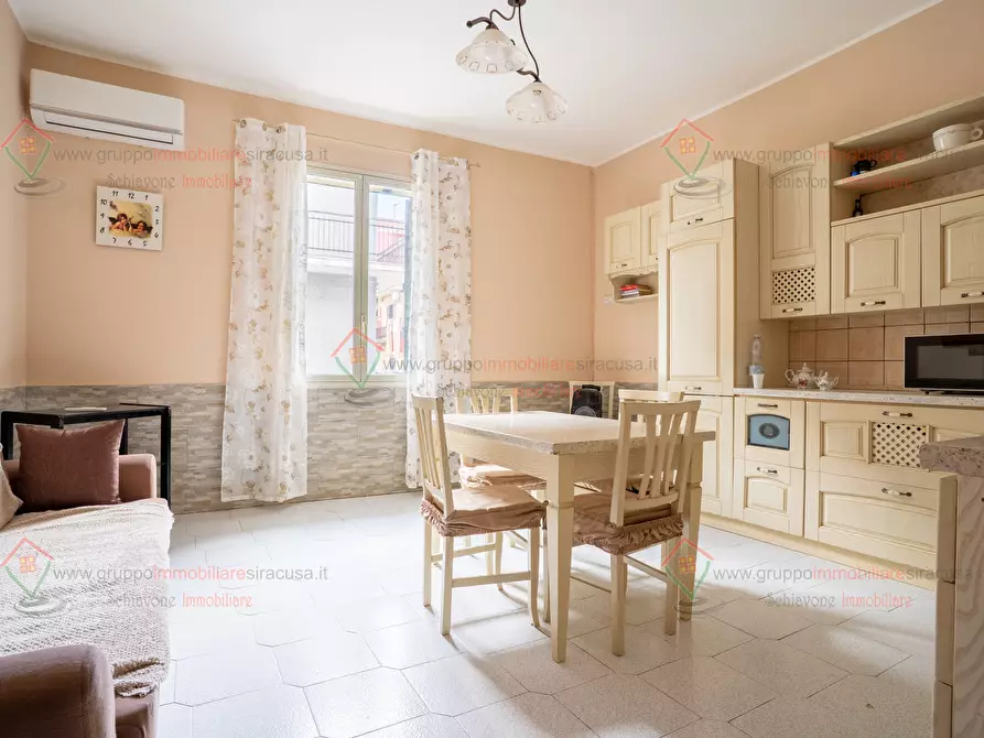 Immagine 1 di Trilocale in vendita  a Priolo Gargallo