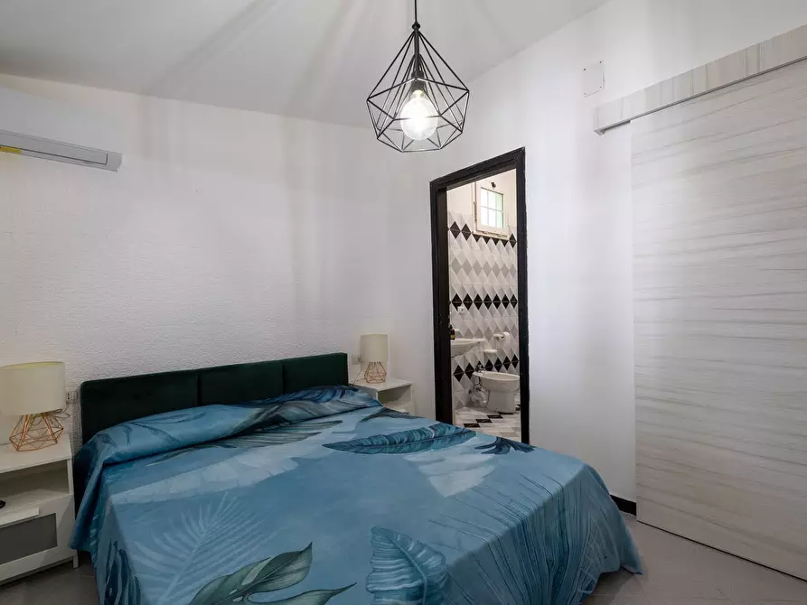 Immagine 33 di Villa in vendita  a Siracusa