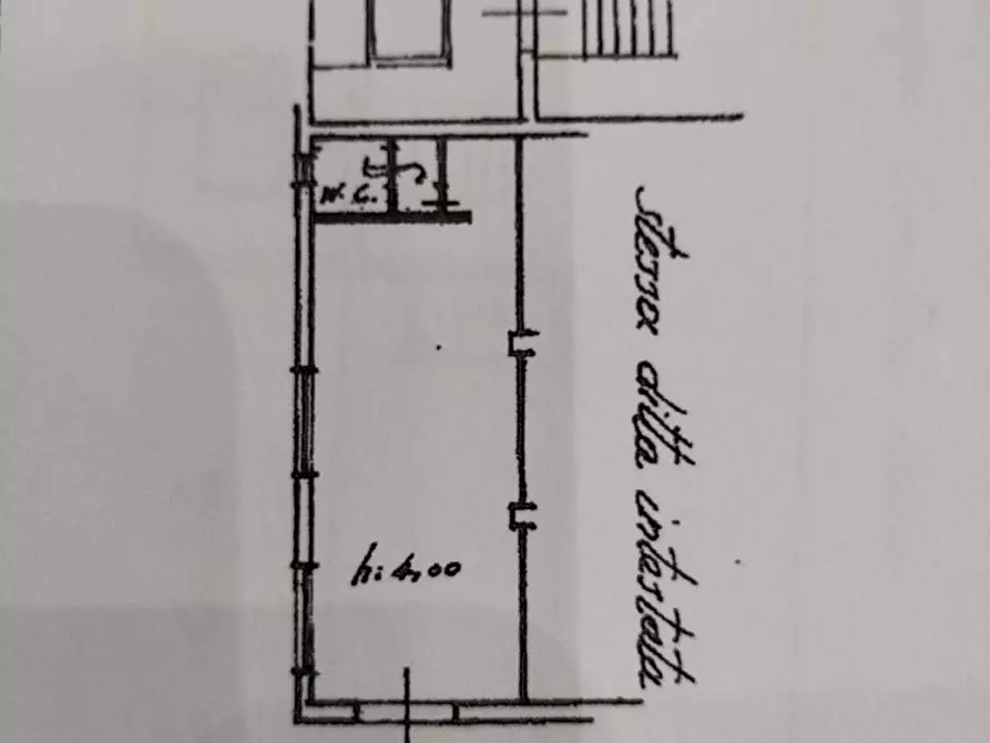 Immagine 16 di Locale commerciale in vendita  a Siracusa