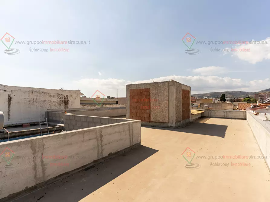 Immagine 32 di Casa indipendente in vendita  a Siracusa