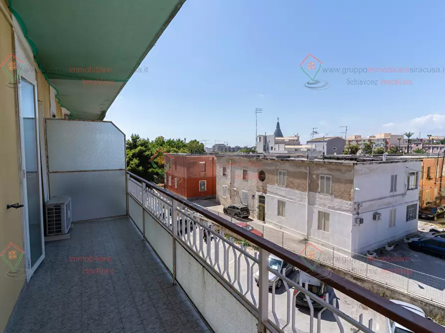 Immagine 29 di Quadrilocale in vendita  a Siracusa