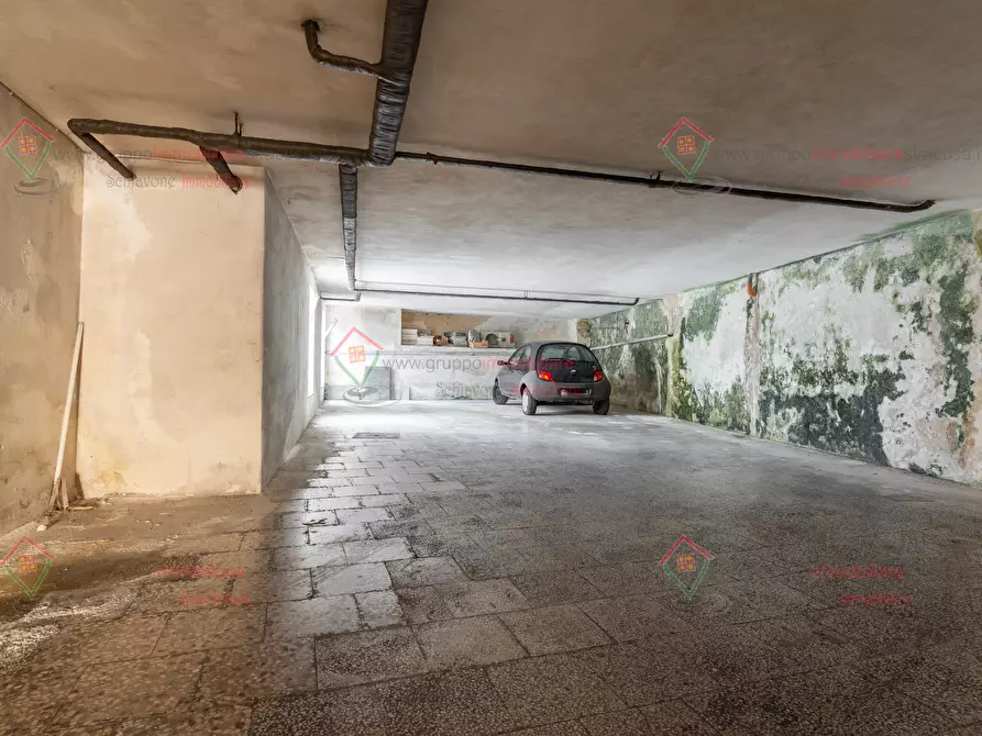 Immagine 5 di Garage in vendita  a Melilli