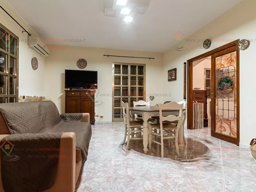 Immagine 30 di Villa in vendita  a Siracusa