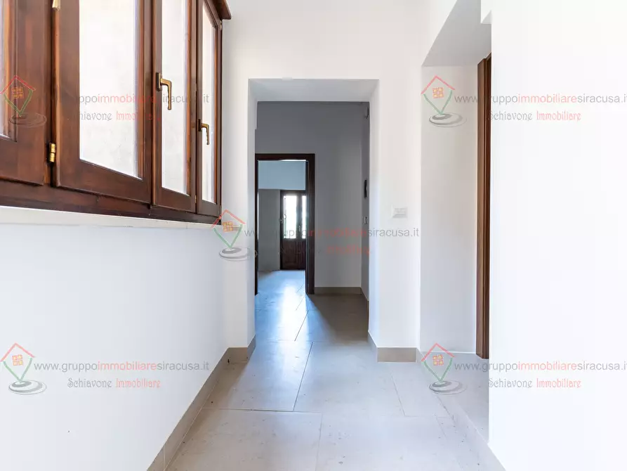 Immagine 7 di Quadrilocale in vendita  a Siracusa