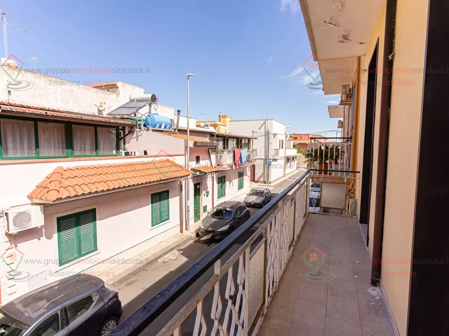 Immagine 15 di Trilocale in vendita  a Siracusa