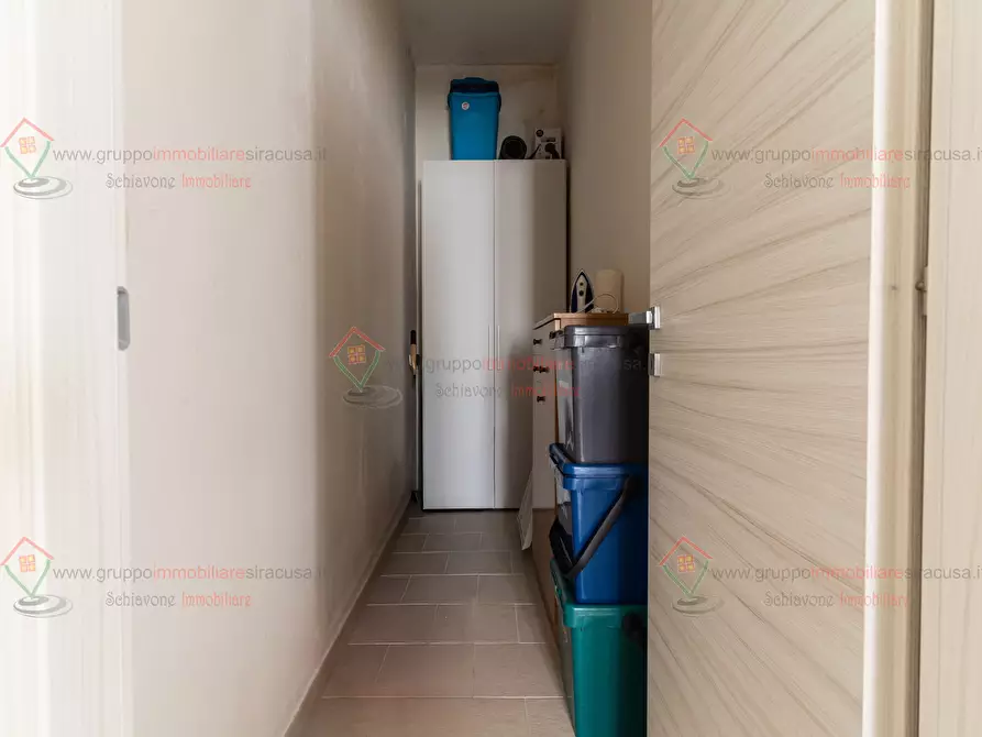 Immagine 11 di Trilocale in vendita  a Siracusa