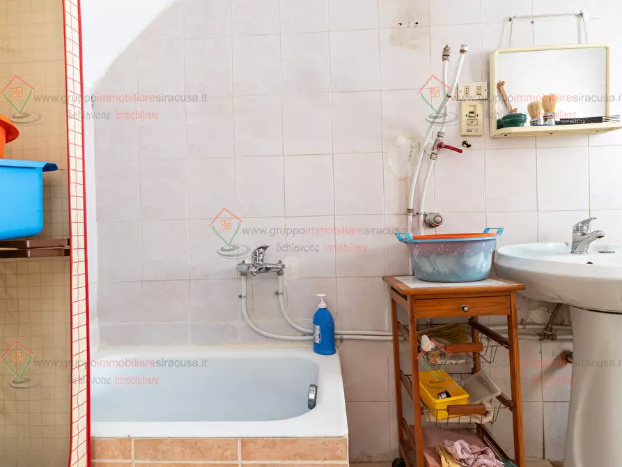 Immagine 7 di Trilocale in vendita  a Siracusa