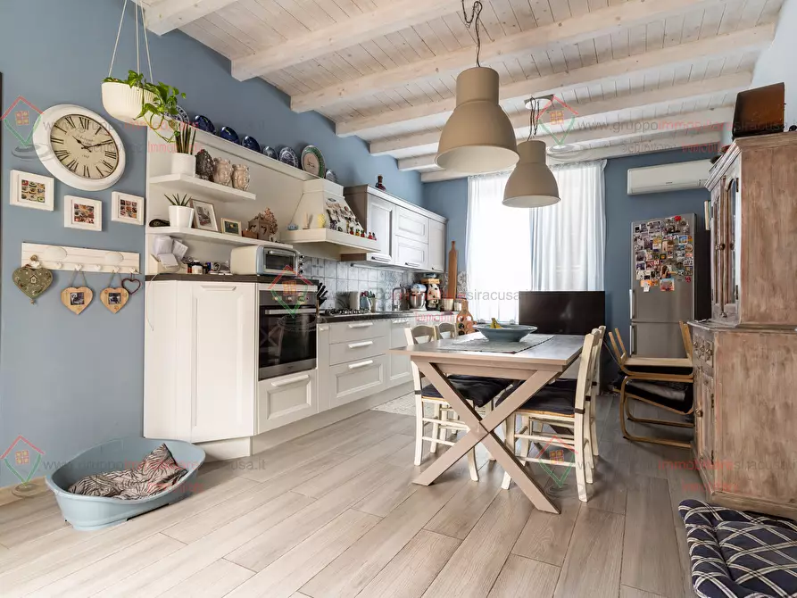 Immagine 1 di Casa indipendente in vendita  a Siracusa